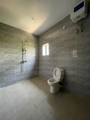 4bdrm Townhouse / Terrace in Guzape District for rent