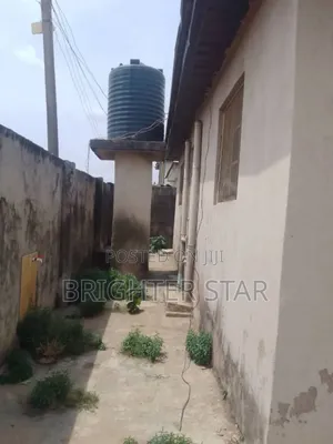 2bdrm Bungalow in Ayobo for sale