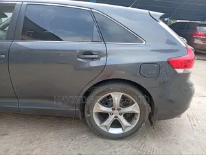 Toyota Venza V6 AWD 2012 Gray