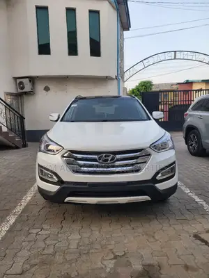 Hyundai Santa Fe 2015 White