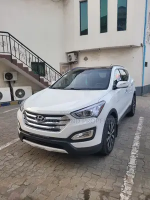 Hyundai Santa Fe 2015 White
