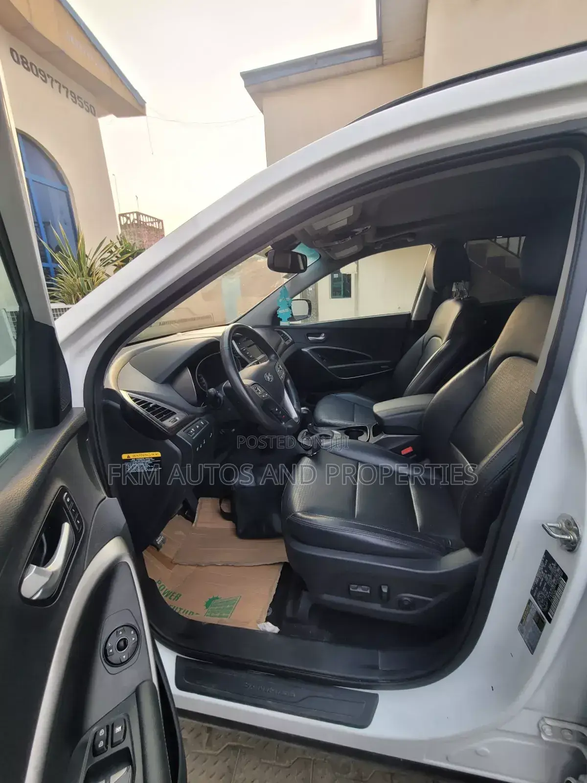 Hyundai Santa Fe 2015 White