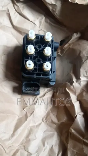 Air Suspenion Block Valve Porsche Panamera