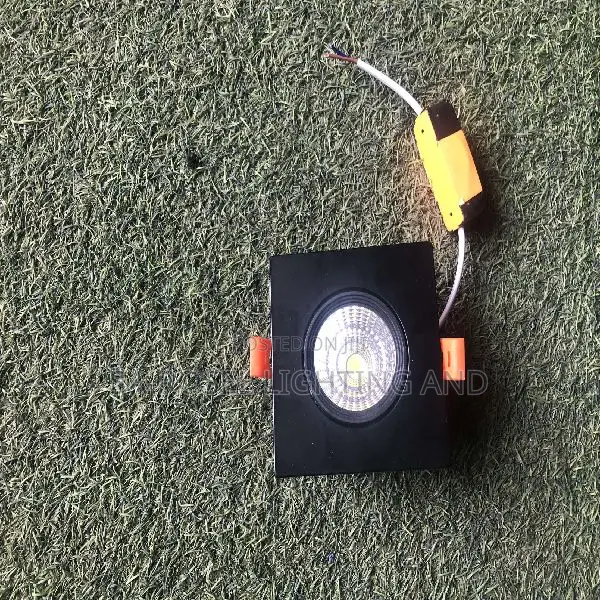 7w Single Square Recess Spotlight Pop Fitting