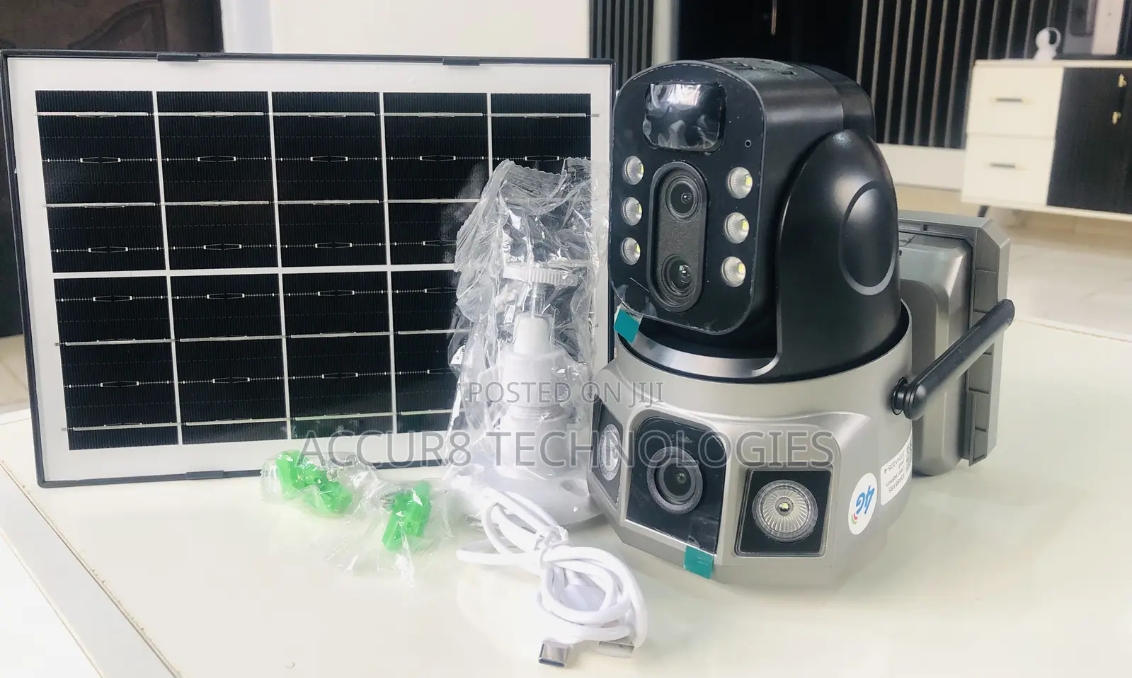 V380pro Solar Camera Three Screen 4g