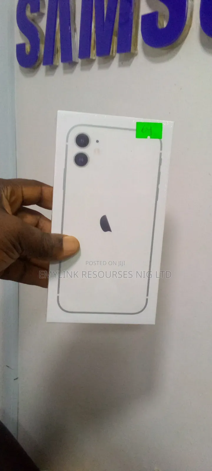 New Apple iPhone 11 64 GB White