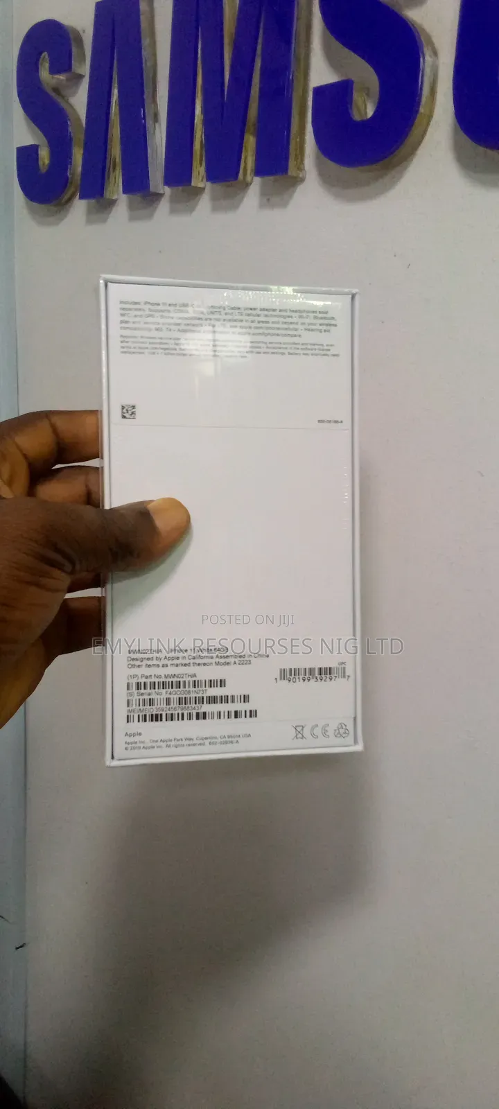 New Apple iPhone 11 64 GB White
