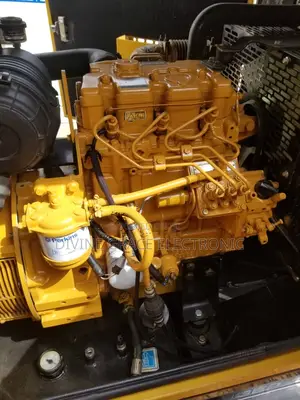 15kva Cat Used Soundproof Diesel Generator Rr