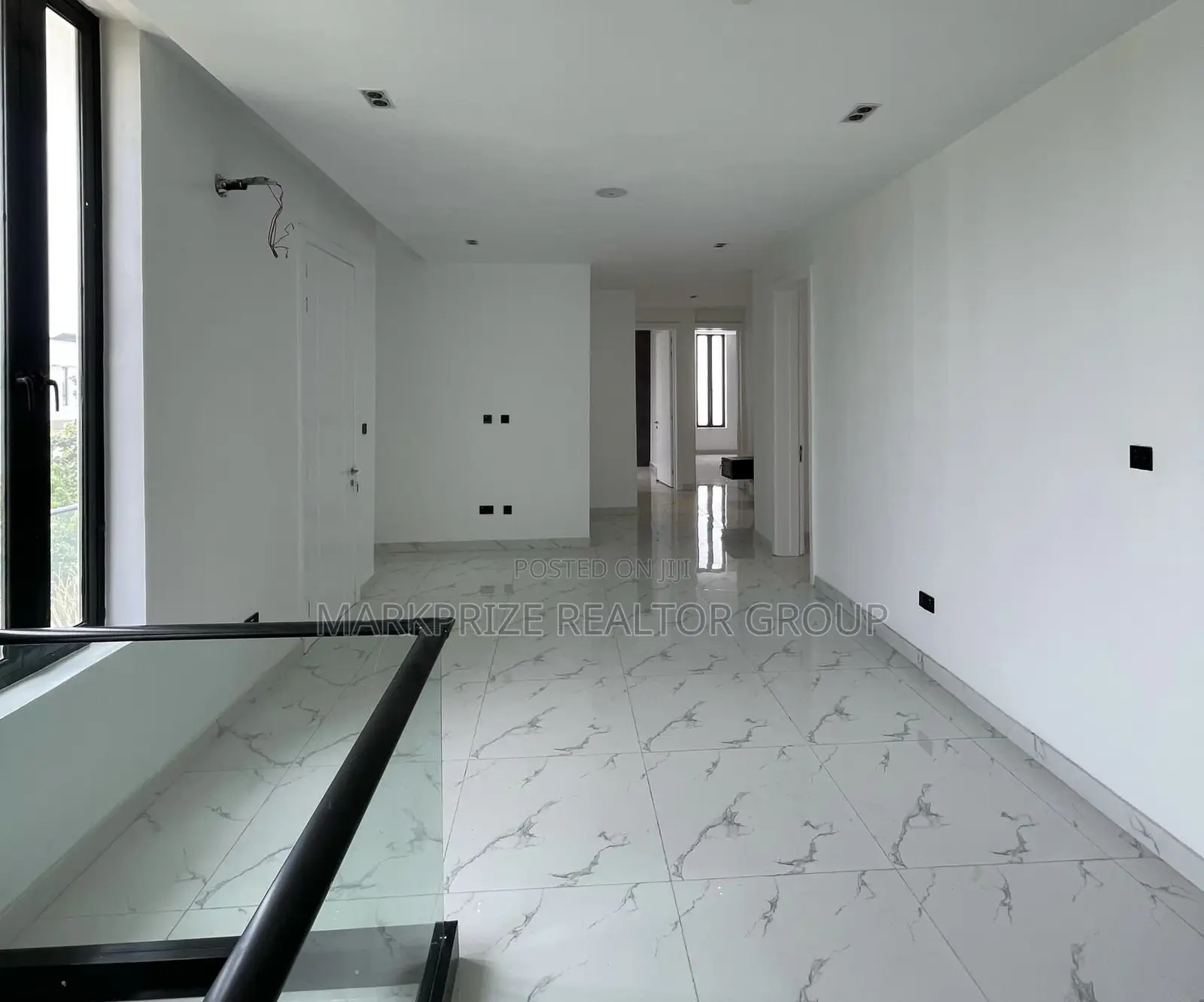 5bdrm Duplex in Lekki County Homes for sale