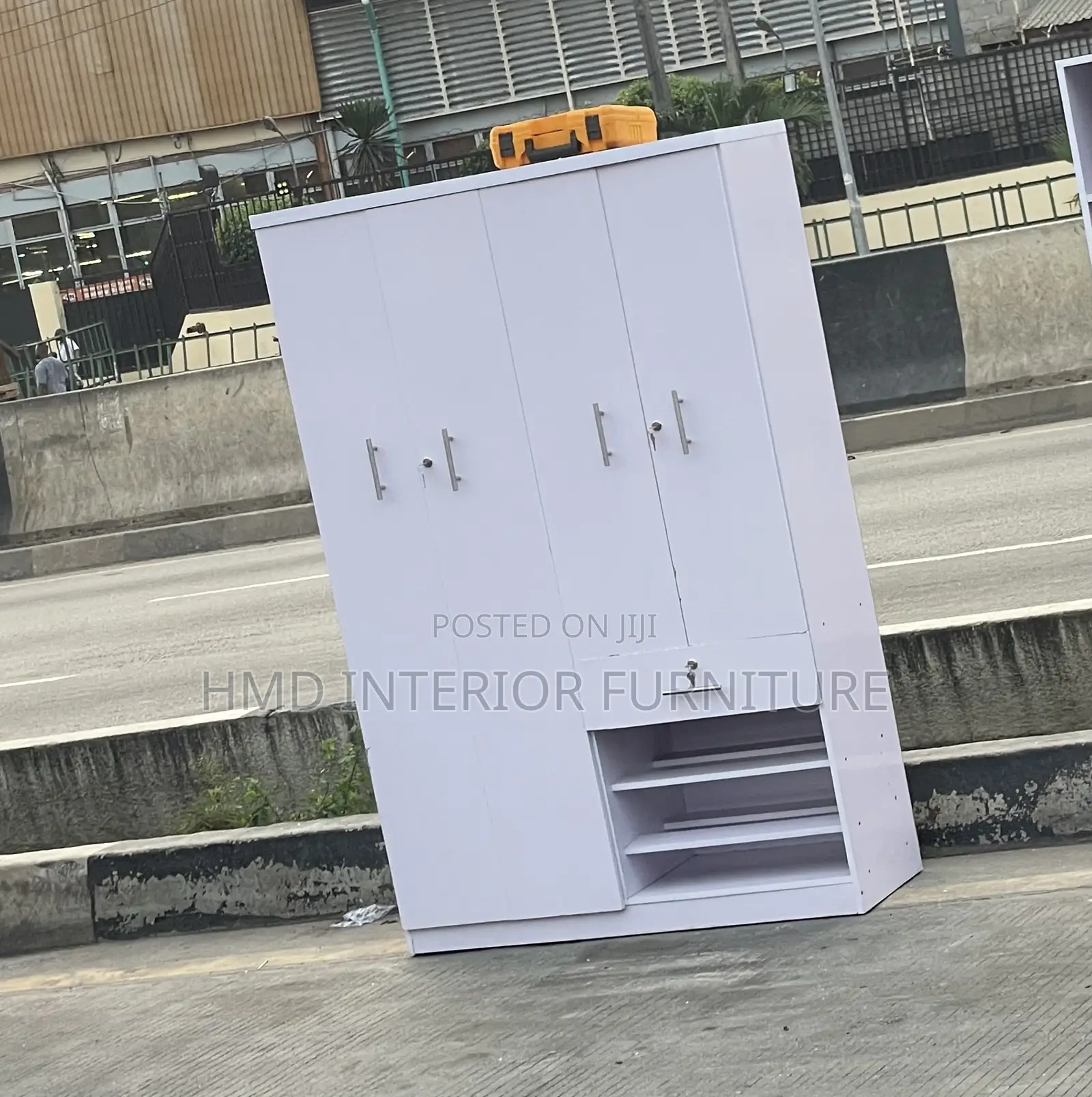 Wardrobe 4ft by 6ft