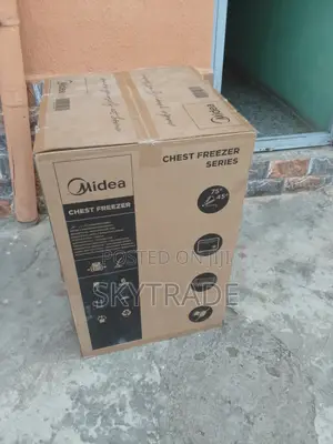 Energy Saving (Hs-186cn) Midea 142l Chest Freezer + Keys