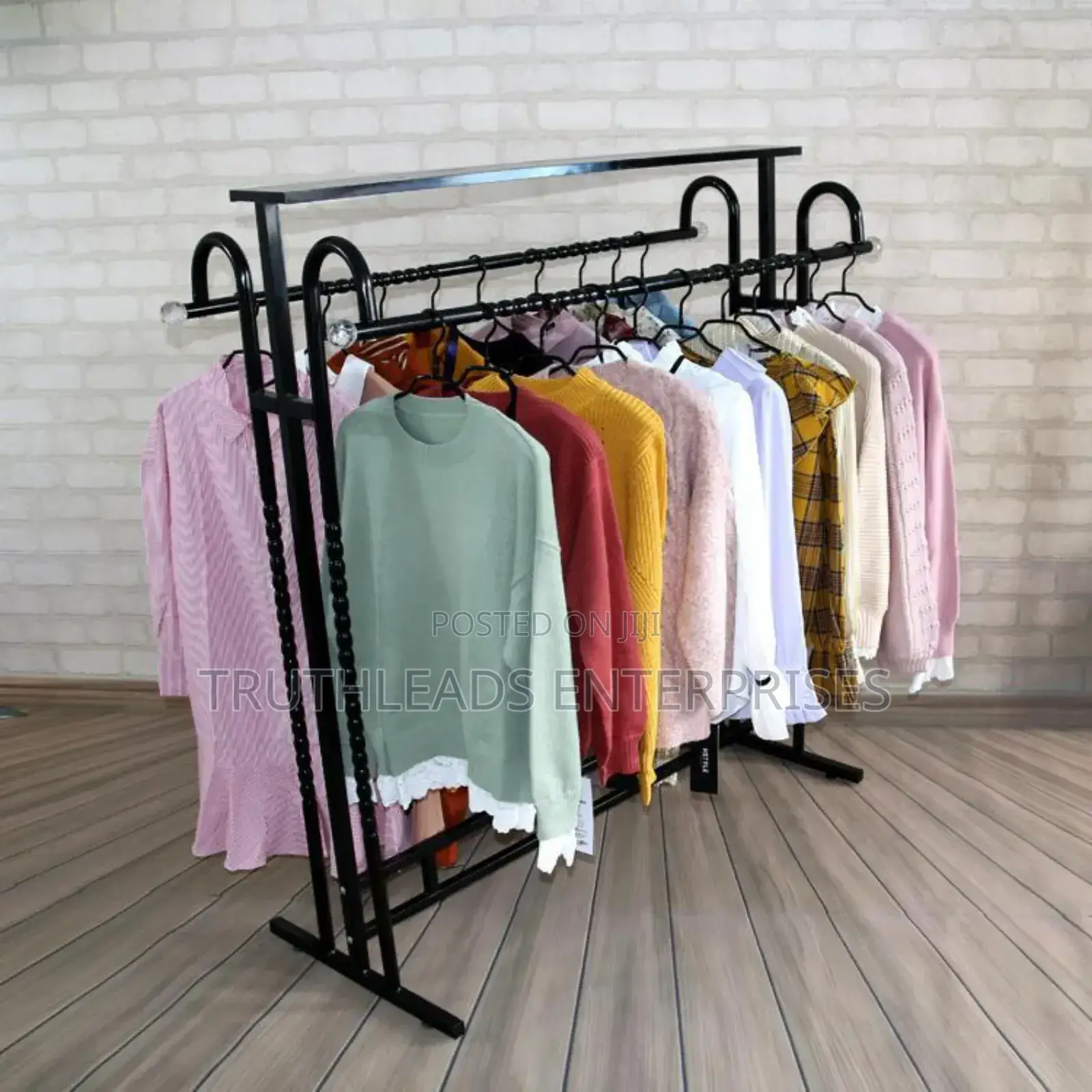 Strong and Reliable Clothes Stand
