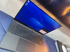 Laptop Dell Precision 5550 32GB Intel Core I7 SSD 1T