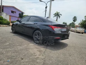 Hyundai Elantra Limited 2022 Black