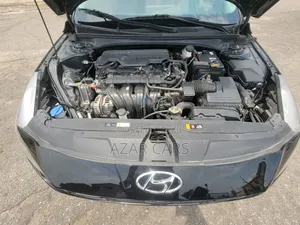 Hyundai Elantra Limited 2022 Black