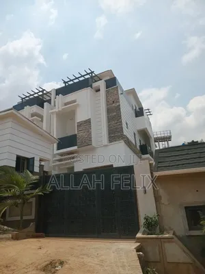 4bdrm Duplex in Guzape District for sale