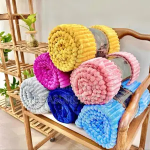 Blanket
200x240cm
Fit 6by6 Bed