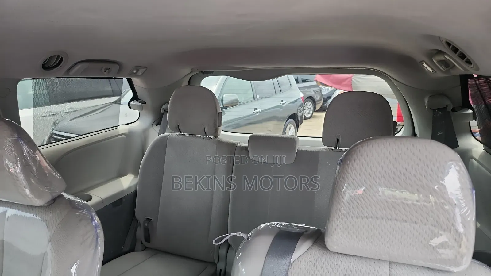 Toyota Sienna 2012 Silver