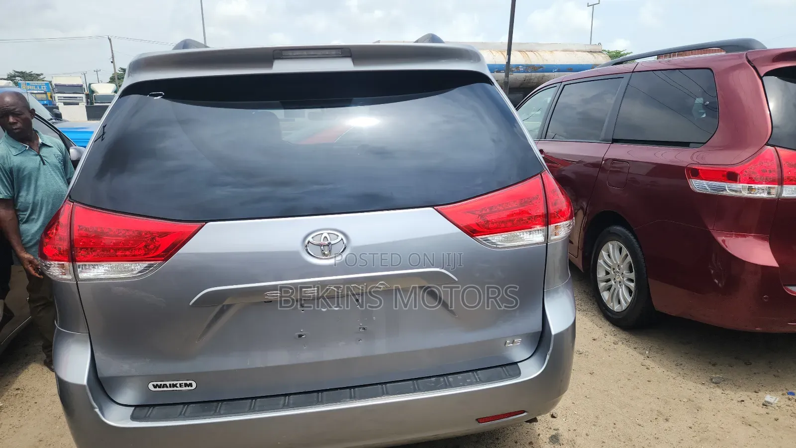 Toyota Sienna 2012 Silver