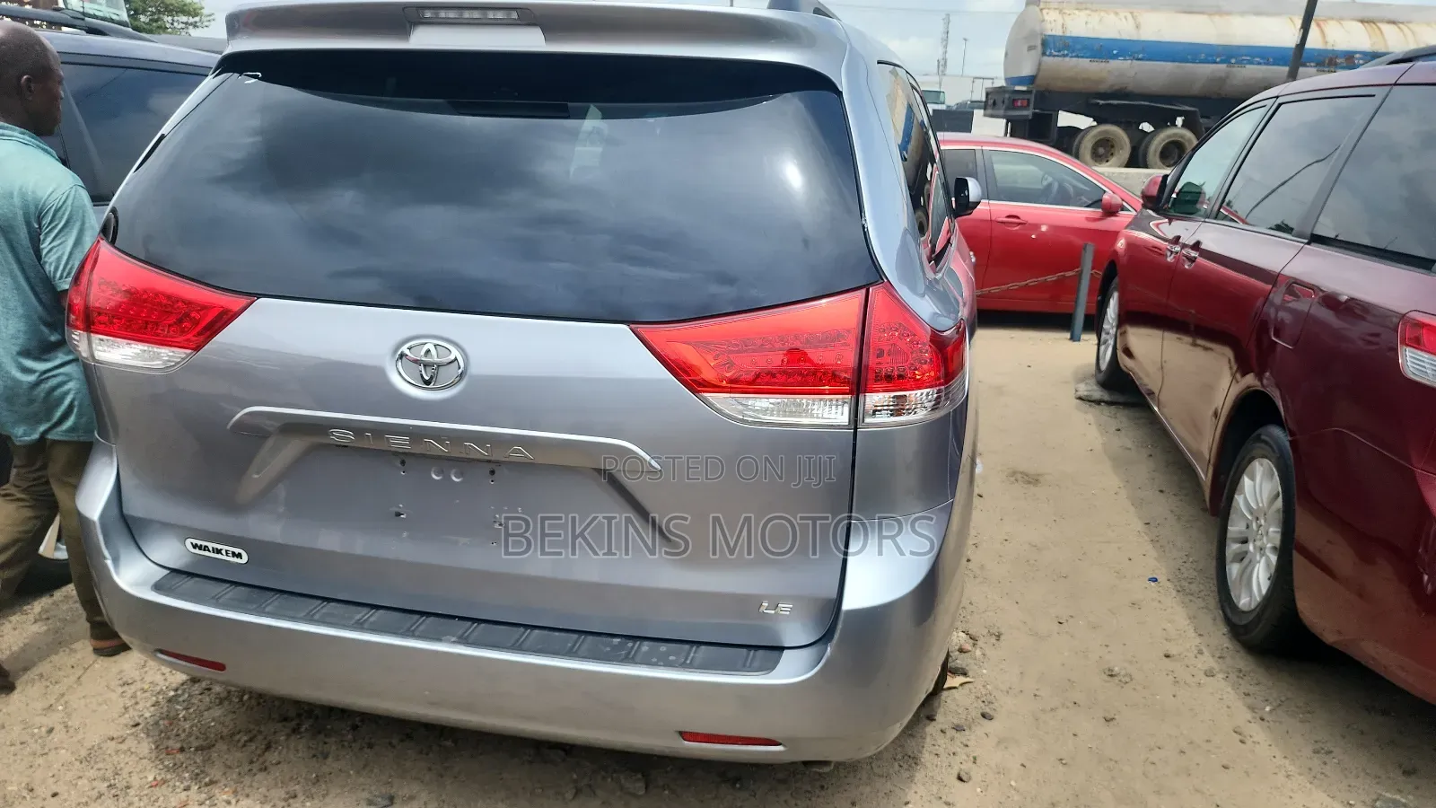 Toyota Sienna 2012 Silver