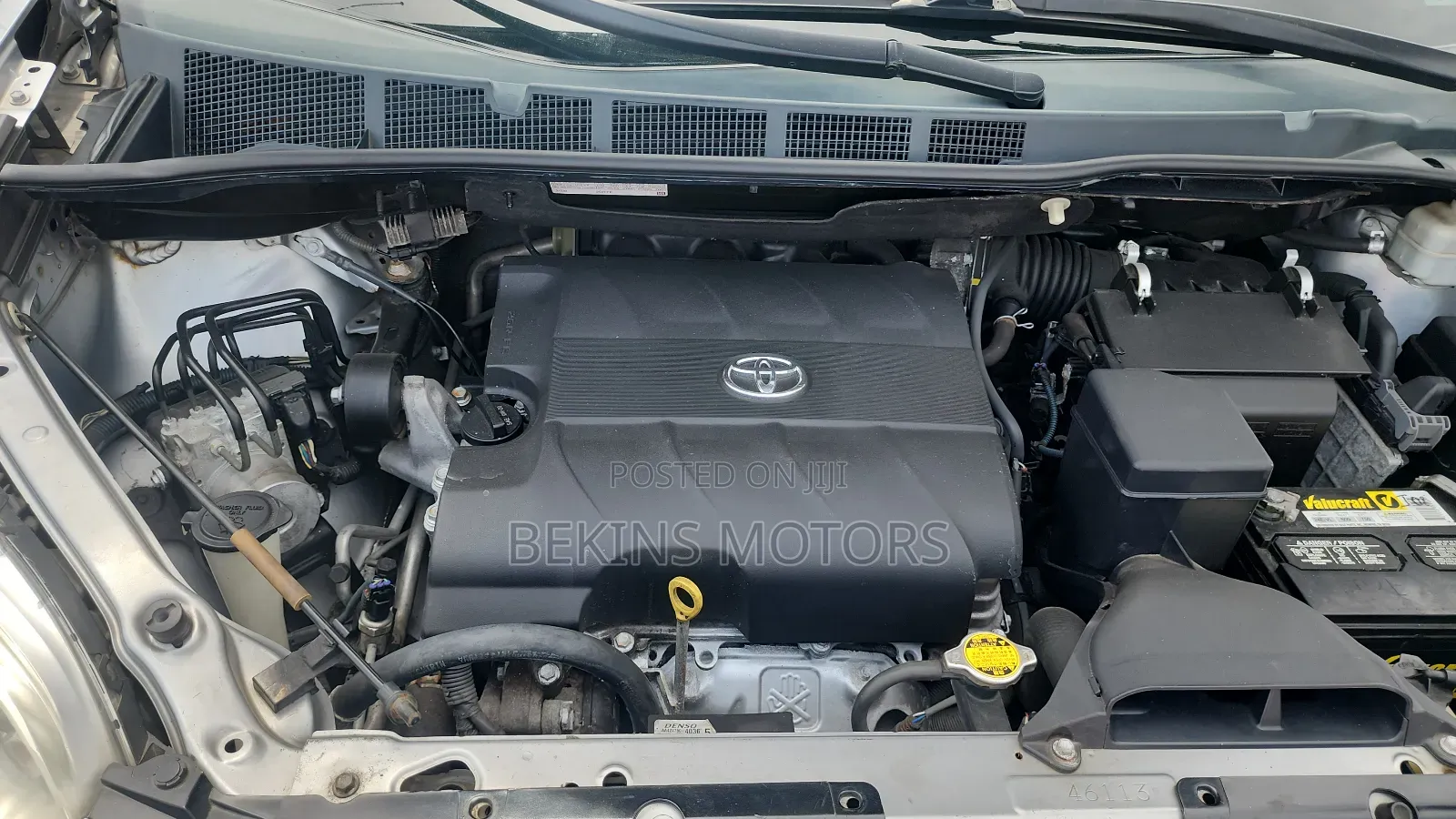 Toyota Sienna 2012 Silver
