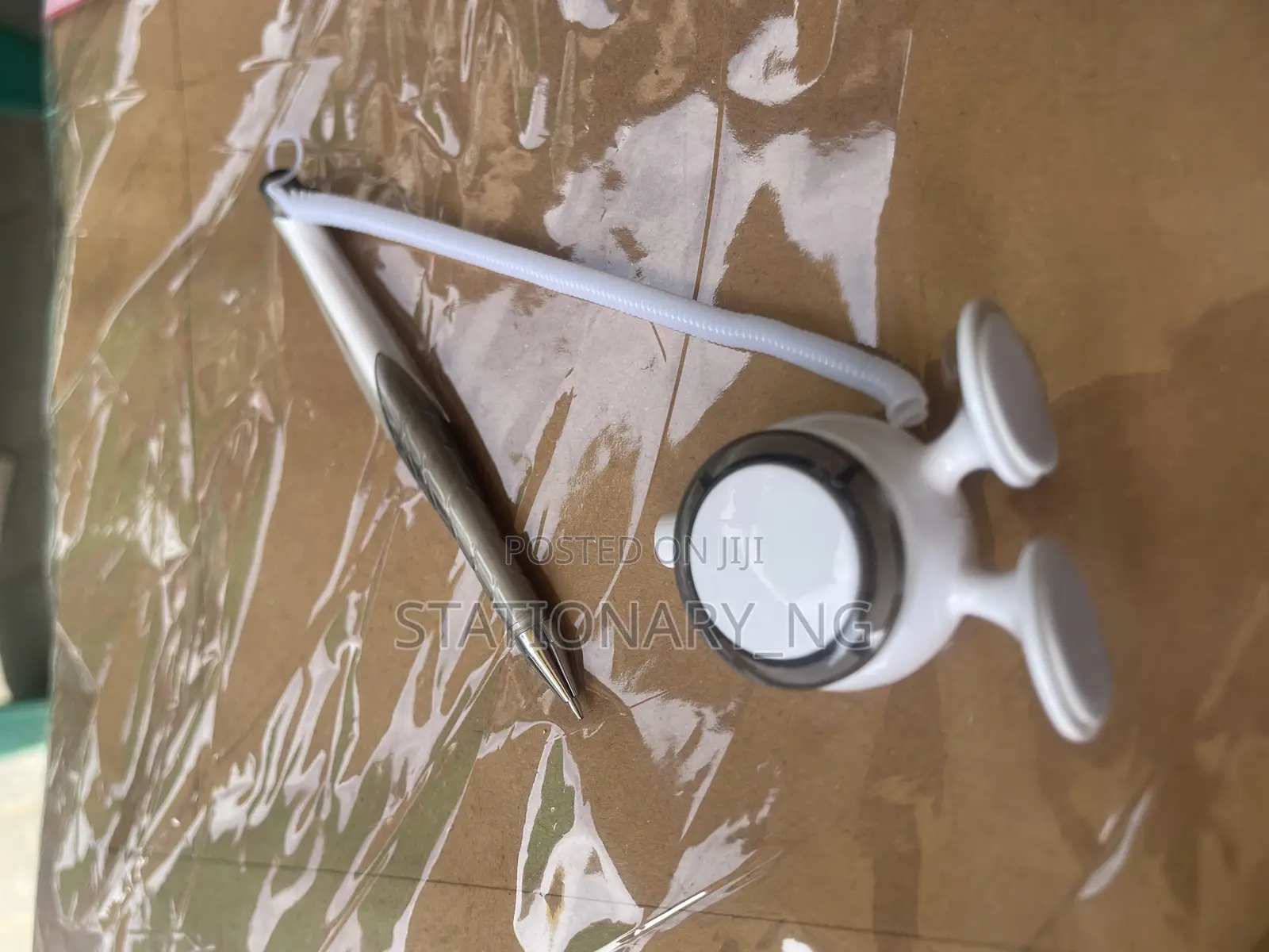 Modern Durable Table Top String Pen