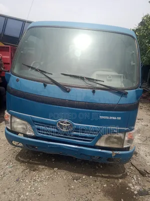 Toyota Dyna 100 Tokunbo