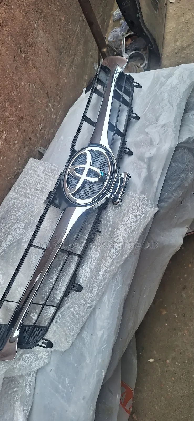 Front Grille Camry 2015 Model