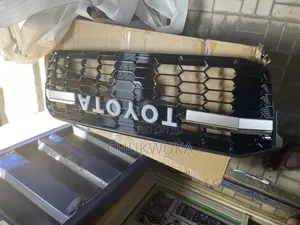 Front Grill Landcruiser