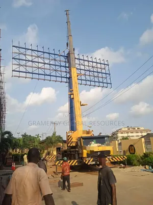 Photo - Clean Fairly Used Tokunbo 50 Tons Grove Truck Mobile Crane
