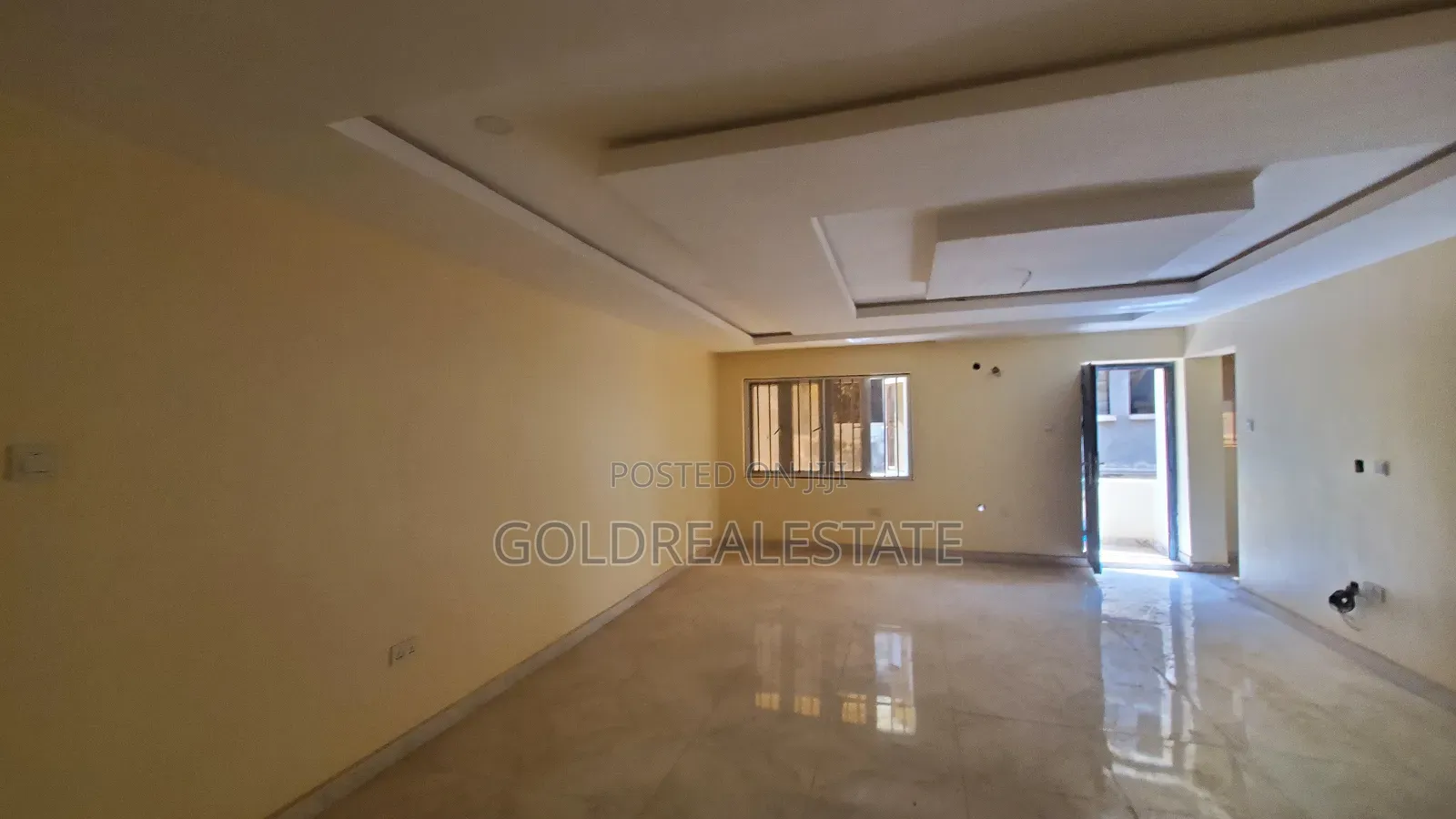 2bdrm Block of Flats in Apo Mechanic for sale