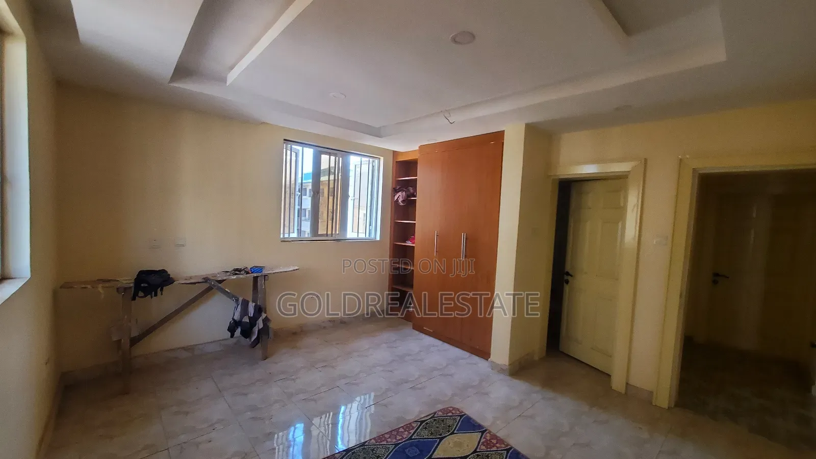 2bdrm Block of Flats in Apo Mechanic for sale