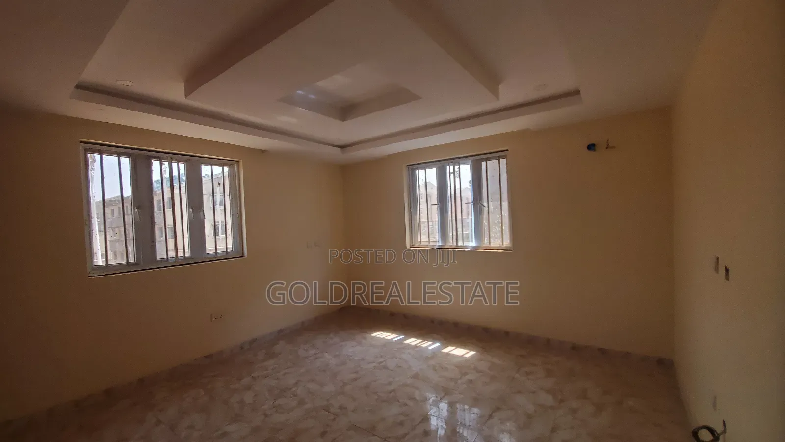 2bdrm Block of Flats in Apo Mechanic for sale