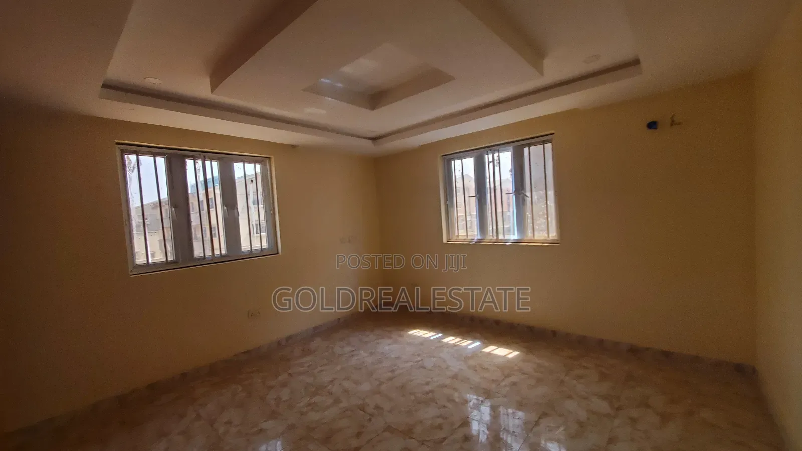 2bdrm Block of Flats in Apo Mechanic for sale