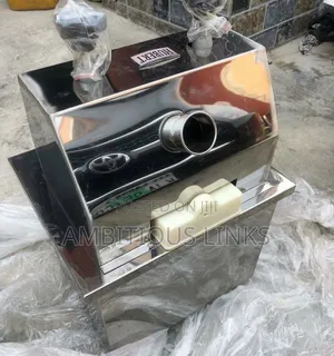 Photo - Sugar Cane Juice Extractor
