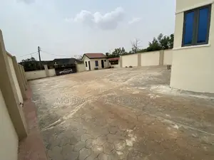 3bdrm Block of Flats in Obasanjo, Abeokuta South for rent