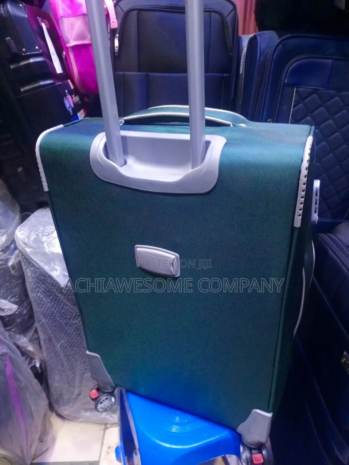 Medium Leader Polo Box 24"