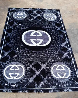 Beautiful Centre Rugs 3 by 5 Feets