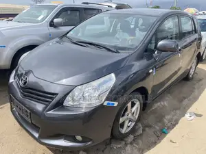 Toyota Verso 2.2 150 hp 2013 Gray