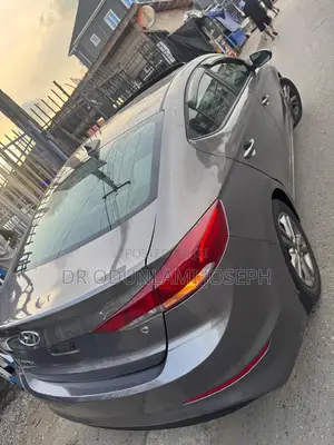 Hyundai Elantra 2018 Gray