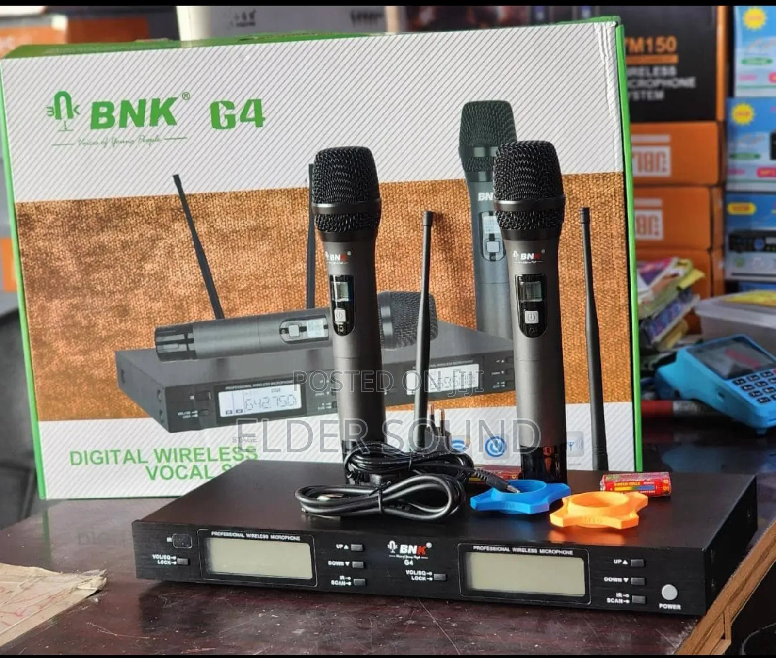 BNK Digital Wireless Microphone G4
