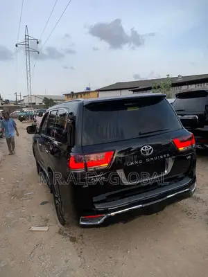 2010 Toyota Landcruiser Upgrade to 2023/2024