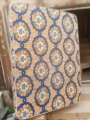 Few Months Used 6 by 4andhalf Matress in a Perfect Shape