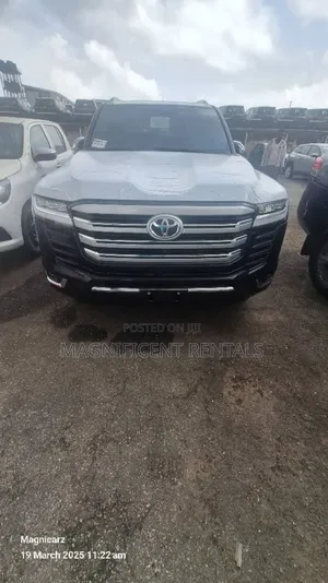Photo - New Toyota Land Cruiser 2024 Black