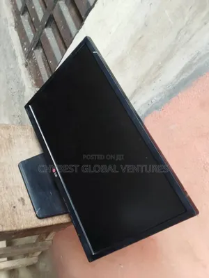 Photo - 22 Inches Lg Adapter Monitor