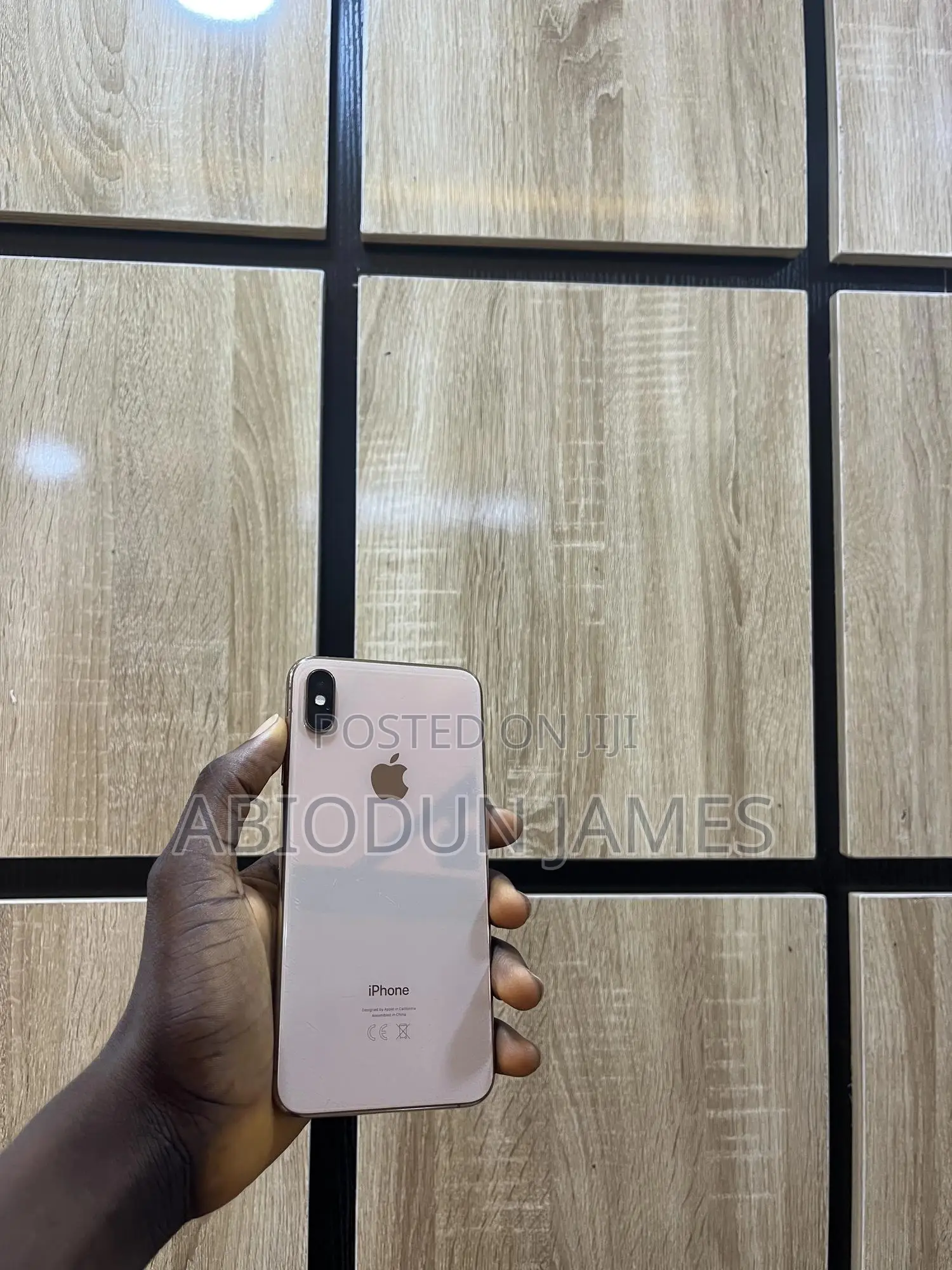 Apple iPhone XS Max 64 GB Gold