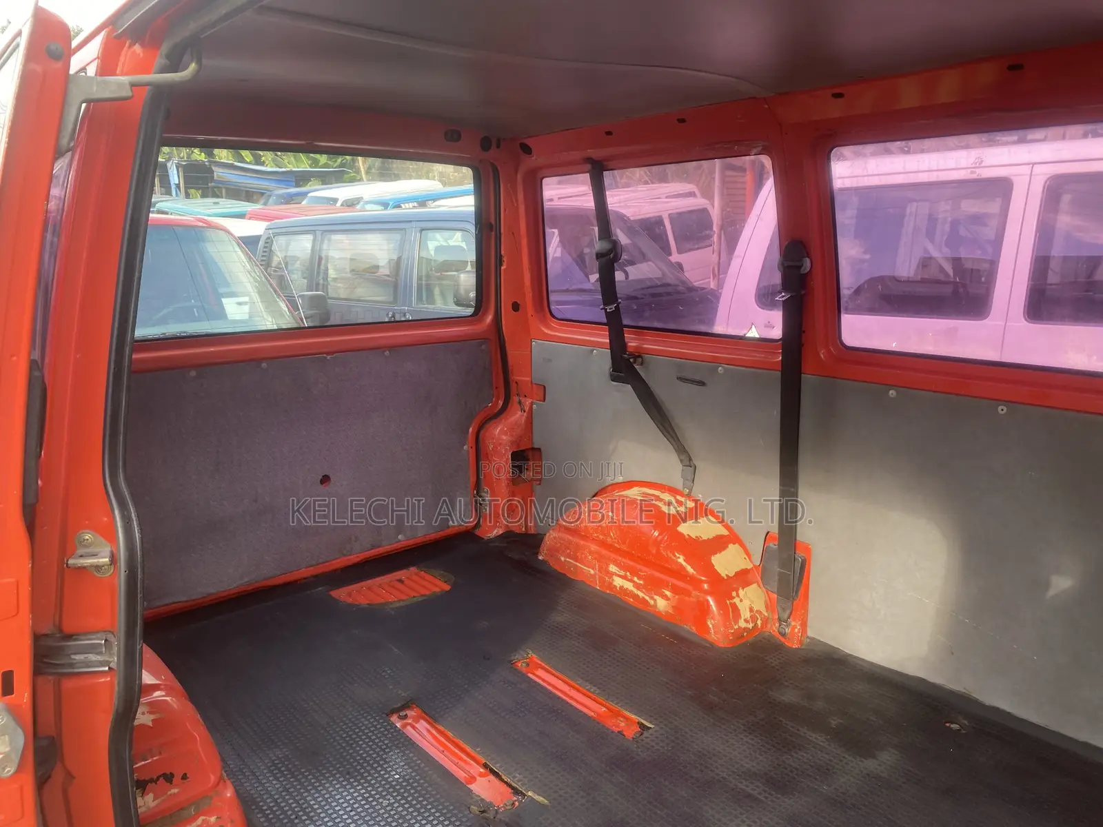 Volkswagen Transporter 2002 Orange