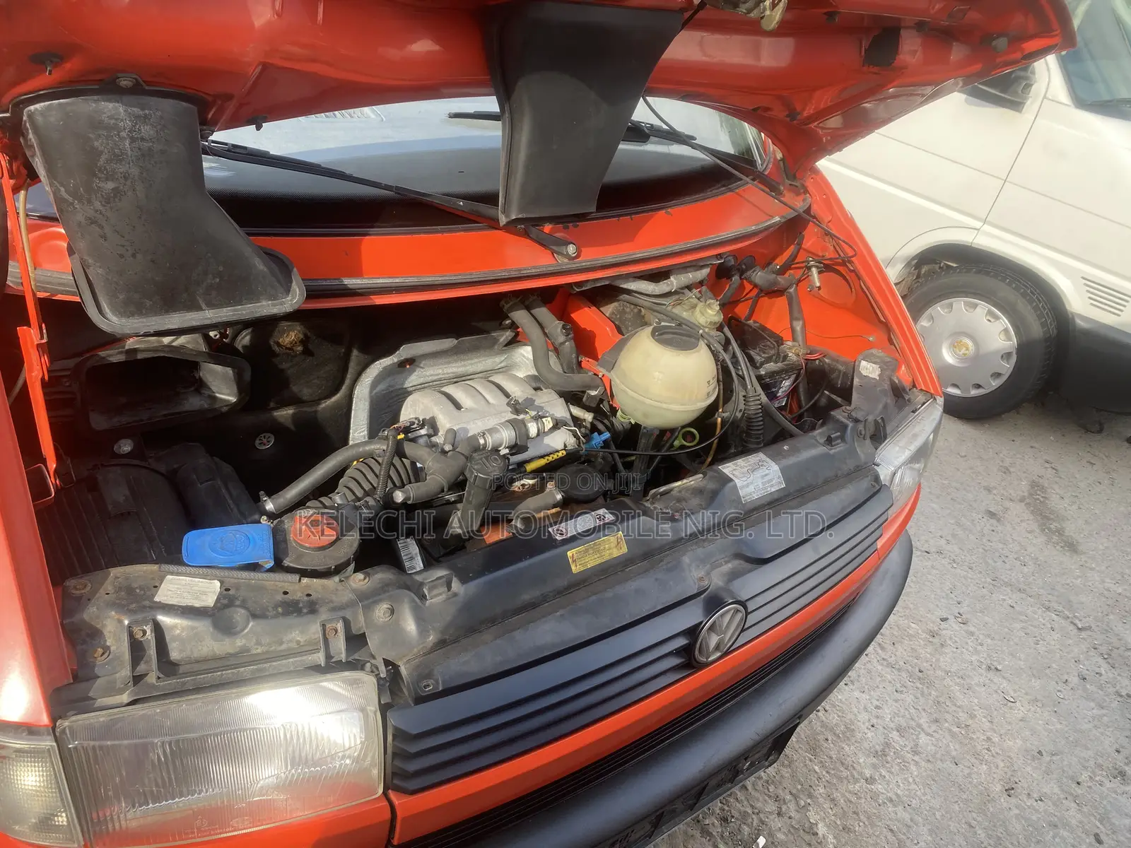 Volkswagen Transporter 2002 Orange