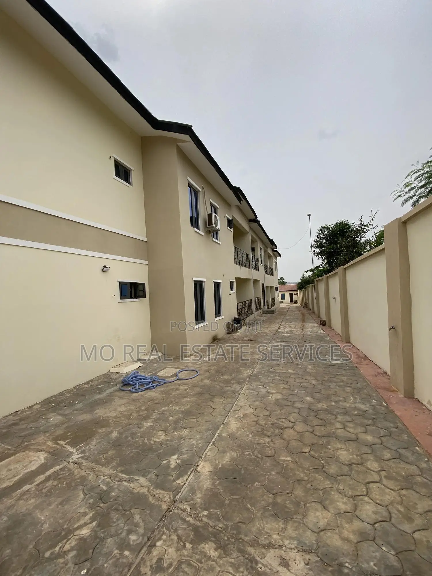 3bdrm Block of Flats in Obasanjo, Abeokuta South for rent