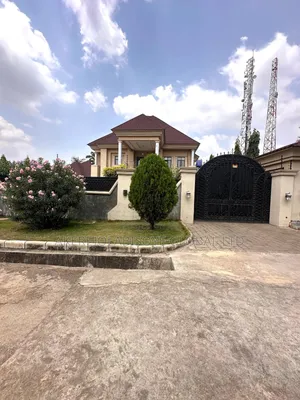 5bdrm House in Gwarinpa Main for sale